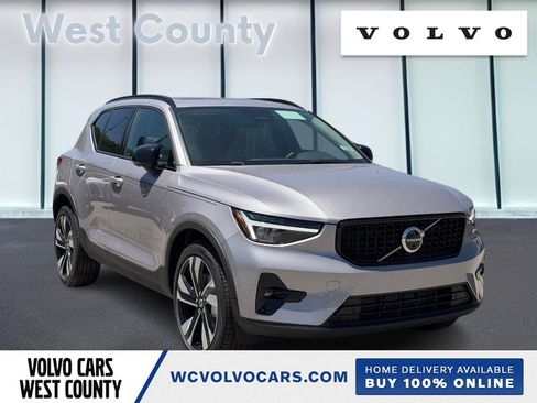 New 2026 Volvo XC40 B5 Plus w/ Climate Package AWD/4WD image 1