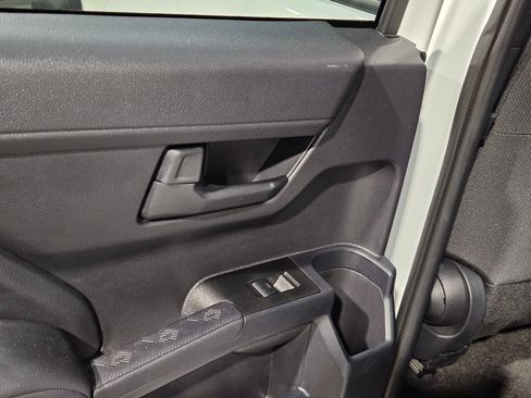 Certified 2025 Toyota 4Runner SR5 AWD/4WD image 34