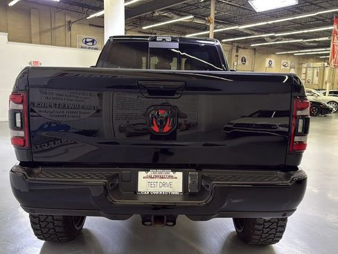 Used 2024 RAM 2500 Big Horn w/ Night Edition AWD/4WD image 13