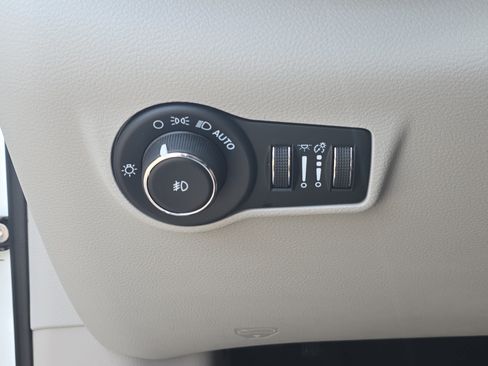 Used 2024 Jeep Compass Limited AWD/4WD image 24
