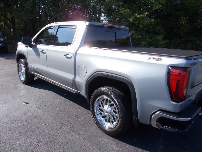 Used 2025 GMC Sierra 1500 SLT w/ SLT Premium Plus Package AWD/4WD image 5