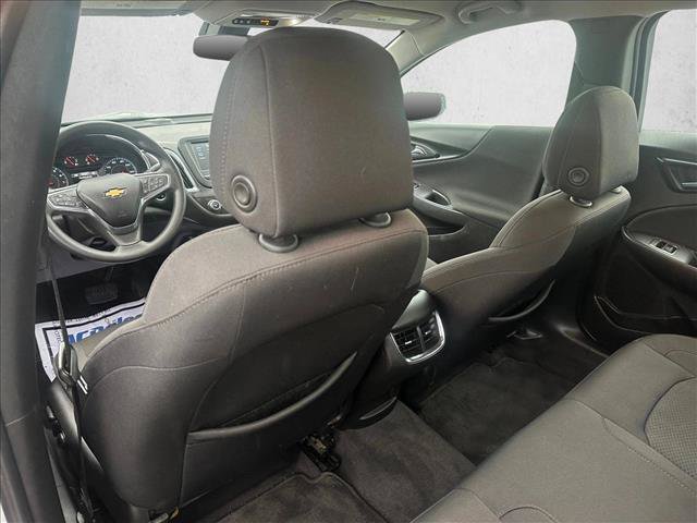 Used 2018 Chevrolet Malibu LT FWD image 18