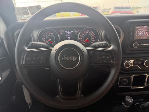 Used 2021 Jeep Wrangler Sport AWD/4WD image 11