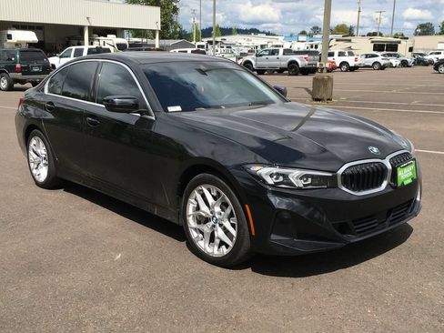 Used 2025 BMW 330i xDrive Sedan AWD/4WD image 9