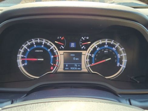 Used 2018 Toyota 4Runner SR5 image 27