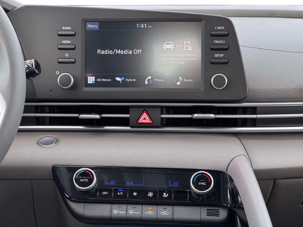 Certified 2026 Hyundai Elantra Hybrid FWD image 19