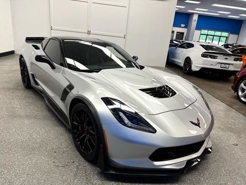 Used 2017 Chevrolet Corvette Z06 w/ Z07 Performance Package image 36