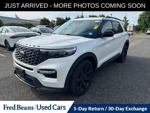 Used 2023 Ford Explorer ST-Line w/ Class IV Trailer Tow Package AWD/4WD image 3