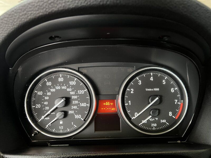 Used 2011 BMW 328i xDrive Coupe AWD/4WD image 13