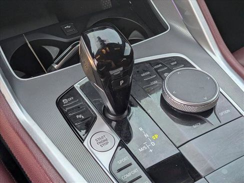 Used 2022 BMW X6 xDrive40i image 12