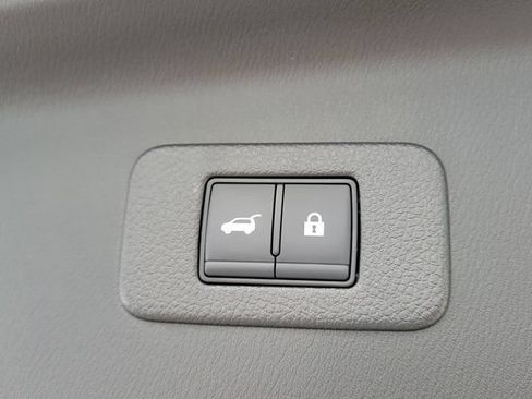 Used 2024 Nissan Armada SL w/ Midnight Edition Package RWD image 8