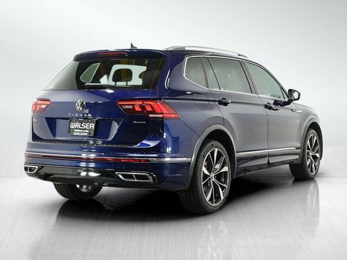 Used 2024 Volkswagen Tiguan SEL R-Line AWD/4WD image 5
