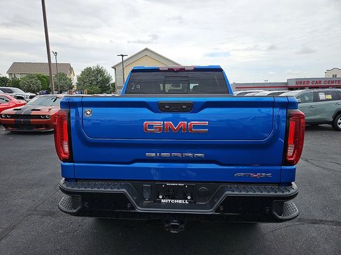 Used 2024 GMC Sierra 1500 AT4X AWD/4WD image 4