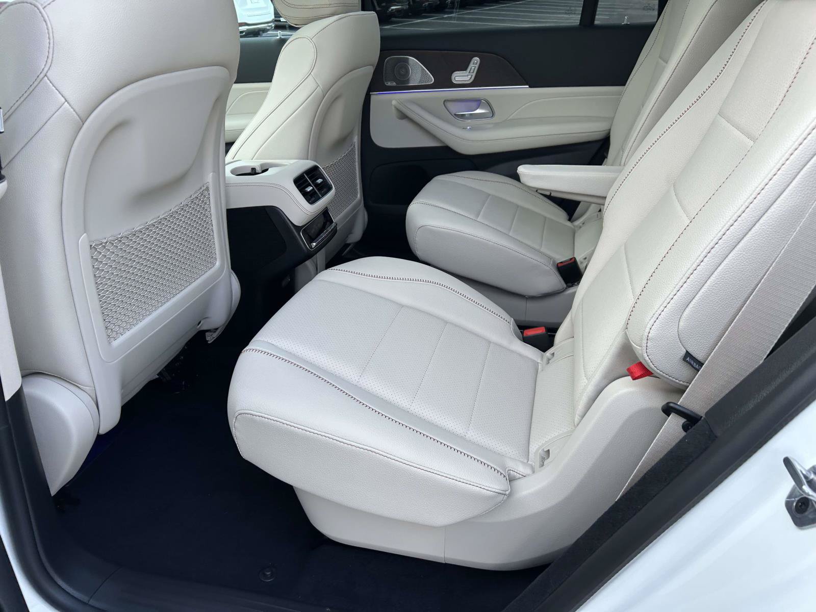 New 2027 Mercedes-Benz GLS 450 4MATIC image 37