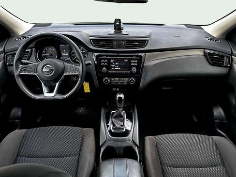 Used 2018 Nissan Rogue Sport S w/ S Appearance Package image 17