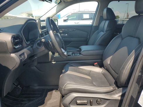 Used 2024 Honda Pilot Touring image 25