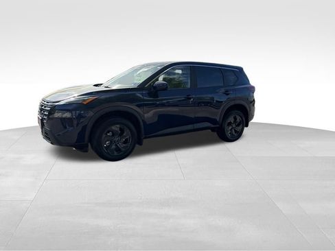 New 2026 Nissan Rogue SV FWD image 9