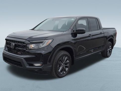 Used 2025 Honda Ridgeline Sport image 3