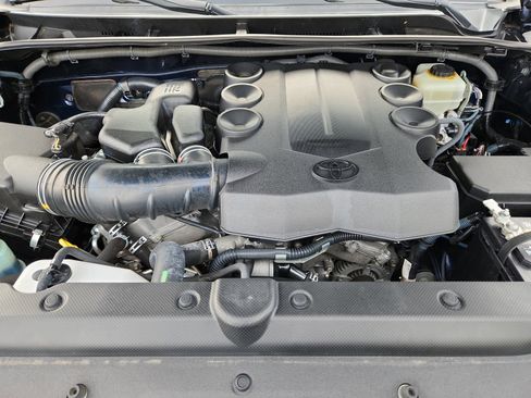 Used 2016 Toyota 4Runner Limited image 22