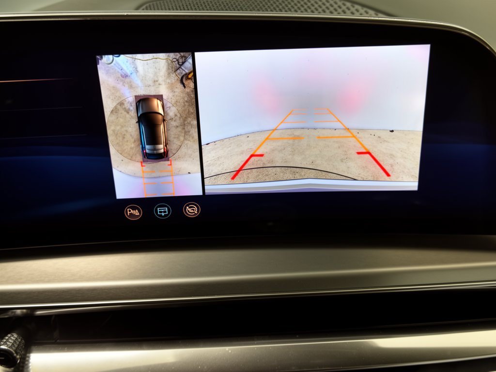Used 2024 Cadillac Lyriq Luxury RWD image 24