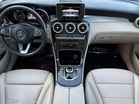 Used 2019 Mercedes-Benz GLC 300 image 14