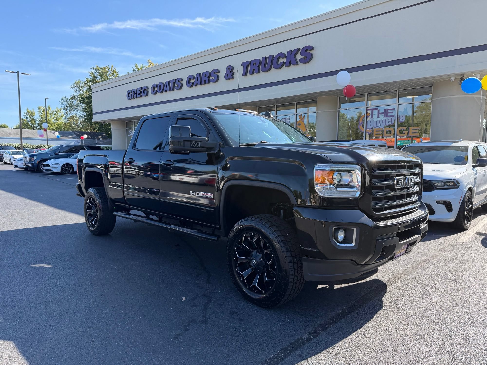 Used 2018 GMC Sierra 2500 SLT w/ All Terrain HD Package AWD/4WD image 1