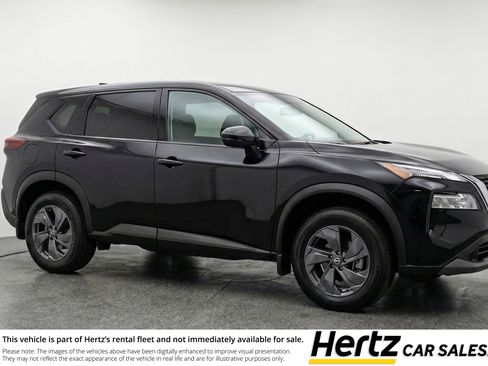 Used 2025 Nissan Rogue SV image 1