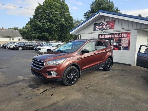 Used 2018 Ford Escape SEL w/ SEL Sport Appearance Package FWD image 5