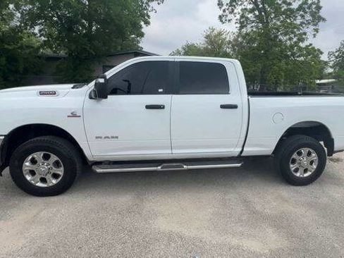 Used 2024 RAM 2500 Big Horn AWD/4WD image 5