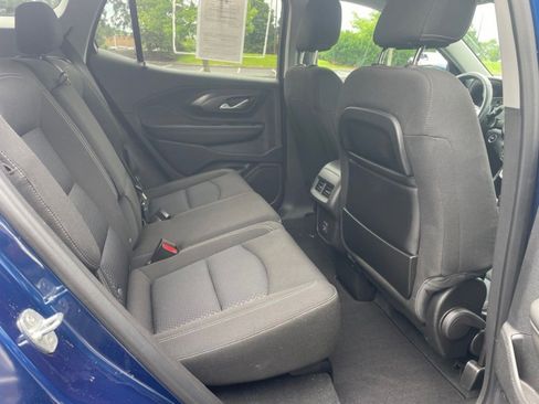 Used 2023 GMC Terrain SLE FWD image 18