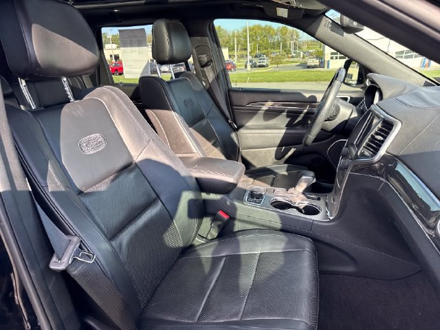 Used 2018 Jeep Grand Cherokee Overland AWD/4WD image 13