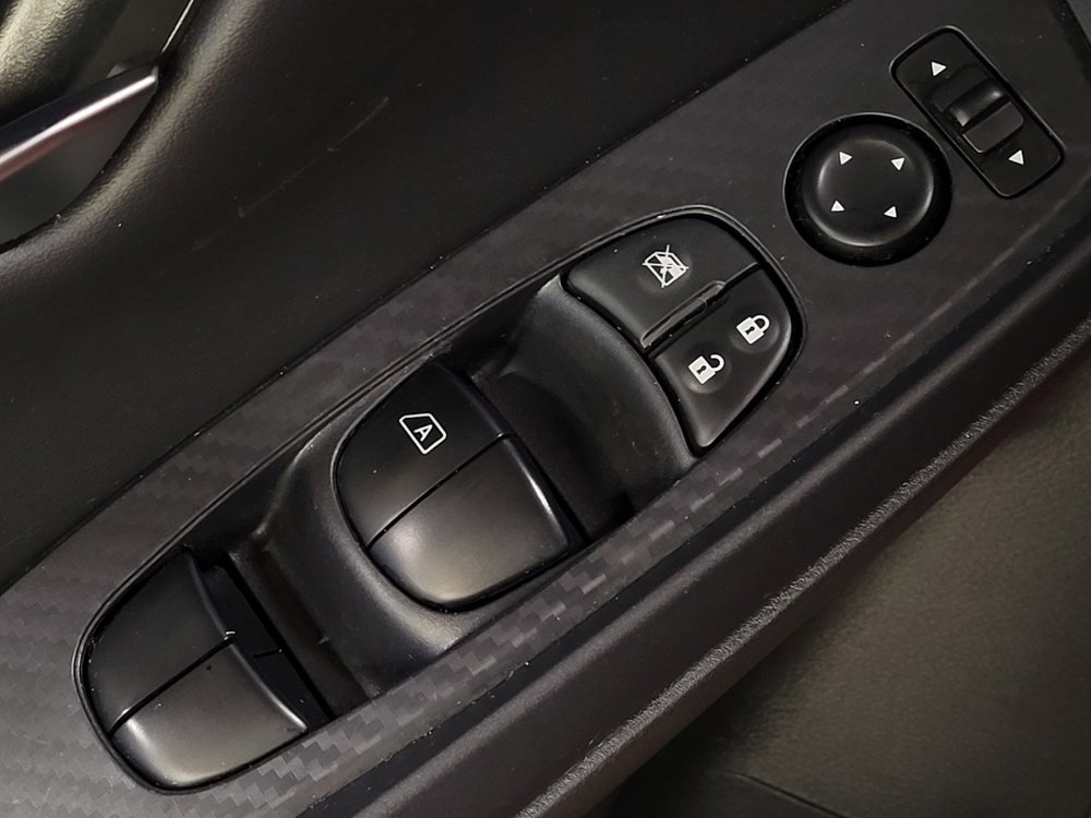 Used 2024 Nissan Sentra SV FWD image 27