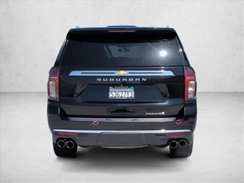 Used 2022 Chevrolet Suburban Premier AWD/4WD image 7