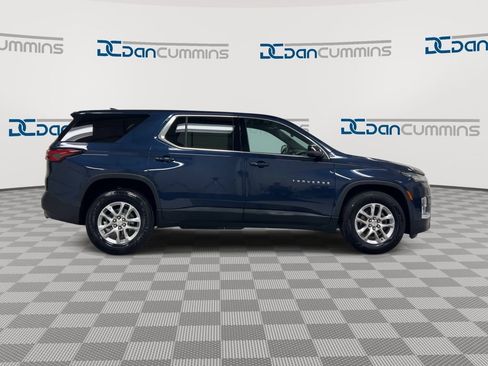 Used 2022 Chevrolet Traverse LS AWD/4WD image 9