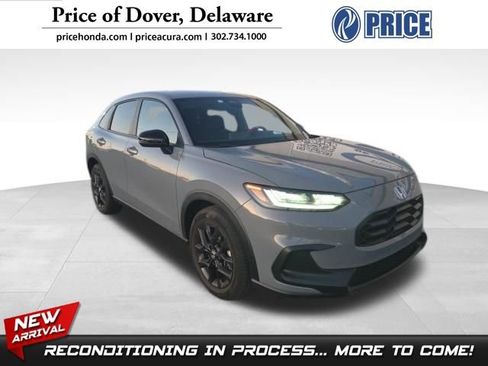 Used 2025 Honda HR-V Sport image 1