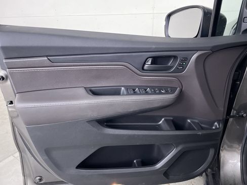 Used 2023 Honda Odyssey EX-L image 10