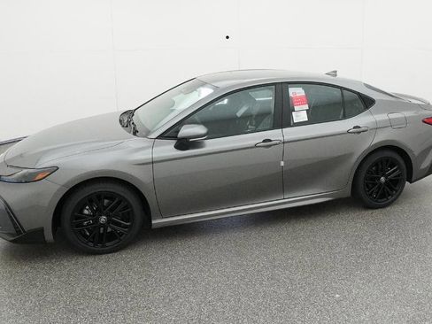 New 2026 Toyota Camry SE image 37