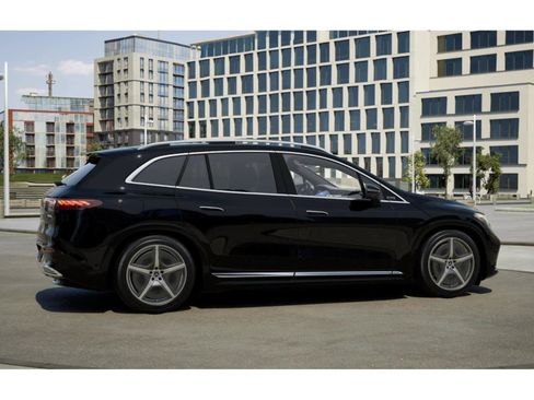 New 2026 Mercedes-Benz EQS 400 4MATIC SUV image 17