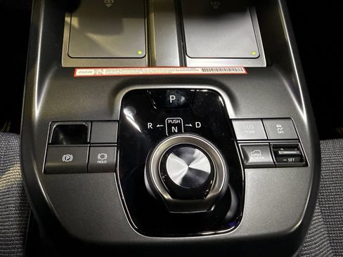 Used 2026 Toyota bZ XLE image 25