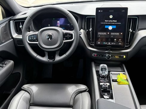 New 2026 Volvo XC60 B5 Ultra w/ Protection Package Premier AWD/4WD image 12