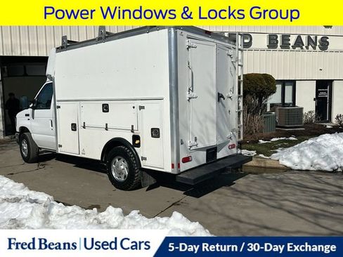 Used 2018 Ford E-350 and Econoline 350 Super Duty w/ Power Windows & Locks Group image 7