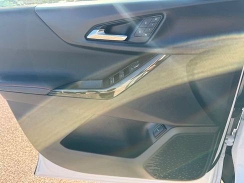 Certified 2025 Chevrolet Equinox RS w/ Safety and Technology Package AWD/4WD image 20