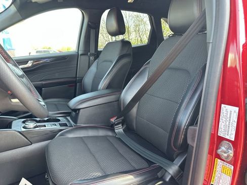 Used 2023 Ford Escape ST-Line w/ Tech Pack #1 AWD/4WD image 15
