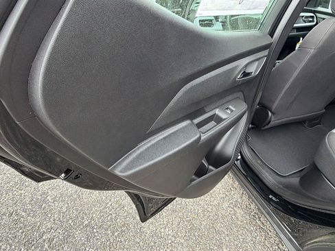 New 2027 Chevrolet Bolt LT w/ Comfort Package FWD image 15