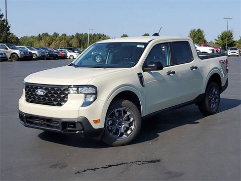 New 2025 Ford Maverick XLT w/ XLT Luxury Package image 32