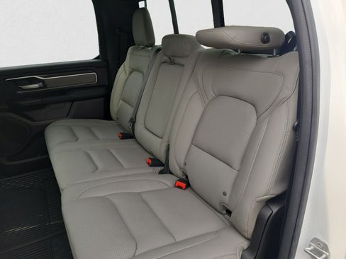 Used 2023 RAM 1500 Big Horn AWD/4WD image 18