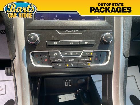 Used 2020 Ford Fusion SEL FWD image 30