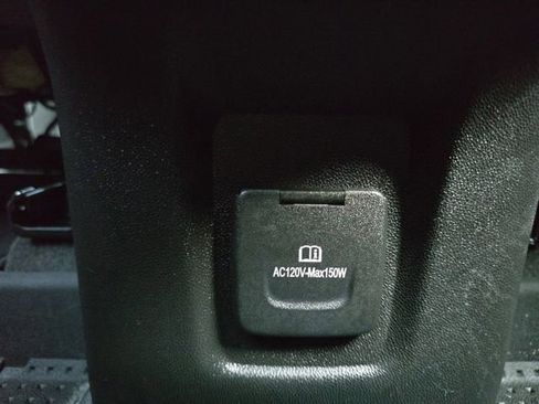 Used 2022 Chevrolet Equinox LT image 27