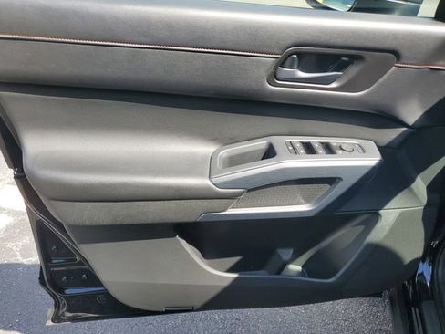 Certified 2024 Nissan Pathfinder Rock Creek AWD/4WD image 15