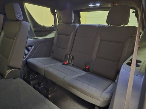 Used 2021 GMC Yukon SLE w/ Gmc Pro Safety Plus Package AWD/4WD image 32